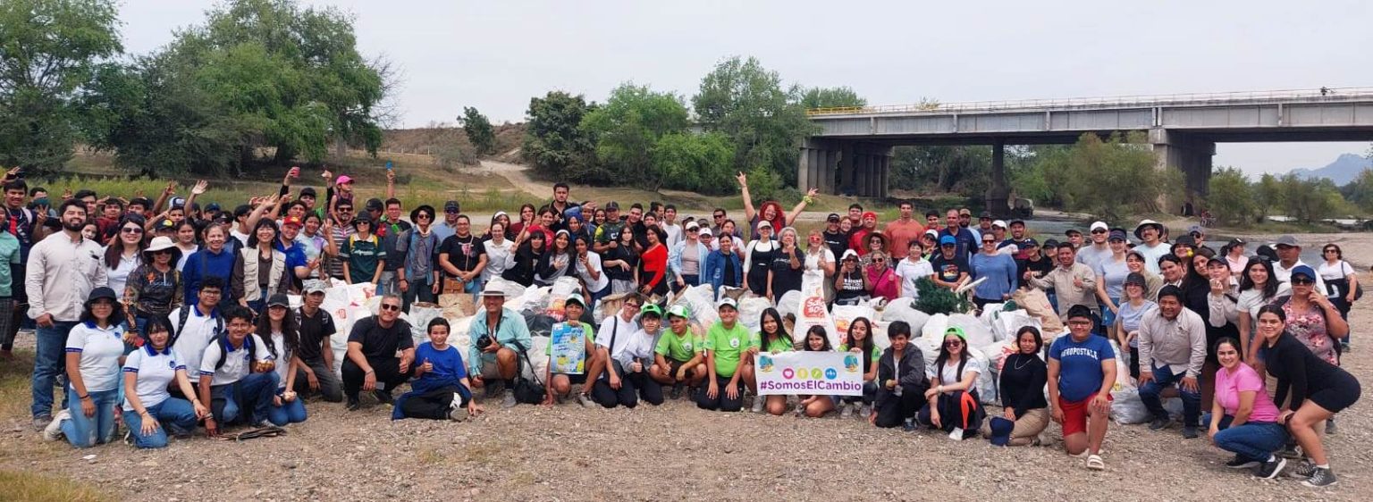 En el Marco del Día Mundial de la Defensa de los Ríos; Decenas de Mazatlecos recolectan Media Tonelada de Basura en el Río Presidio 2024