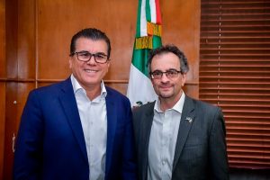 Embajador de Gran Bretaña en México visita Mazatlán (1)