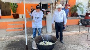 Memo Romero recorre este domingo la zona rural de Mazatlán (16)