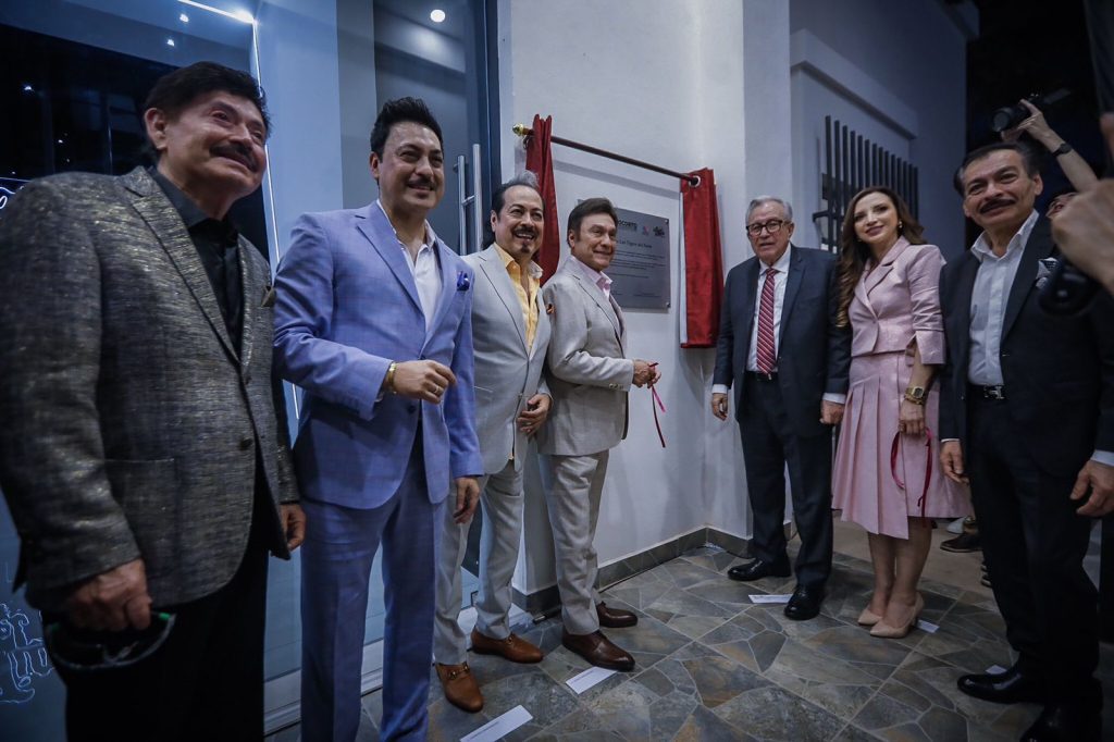 Los Tigres del Norte son universales Rocha (9)