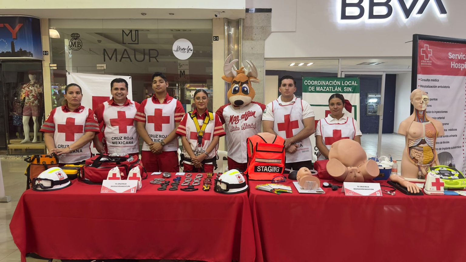 Venados de Mazatlán apoya Expo Feria de la Salud, organizada por Cruz Roja de Mazatlán