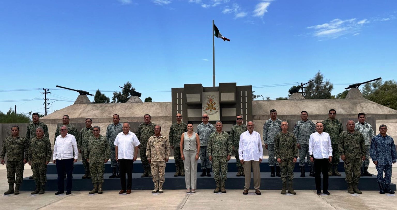 El Gobernador de Sinaloa Rubén Rocha Moya asiste a reunión de seguridad de los gobernadores del Mar de Cortés El Gobernador de Sinaloa Rocha Moya asiste a reunión de seguridad de los gobernadores del Mar de Cortés