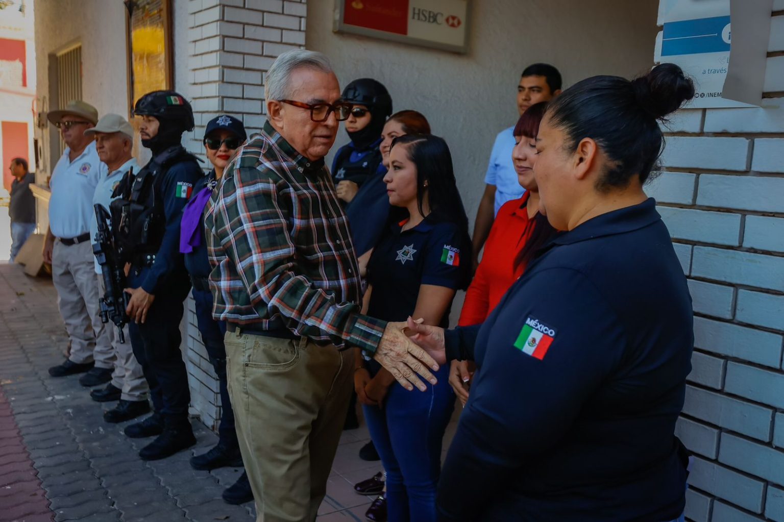Trabajamos por el bienestar, con obras necesarias, que embellezcan las comunidades y sus entornos Rocha Moya