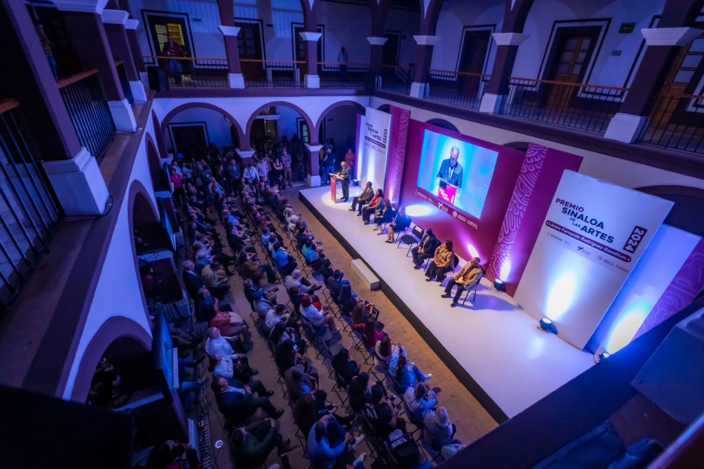 Entrega Rocha Moya el Premio Sinaloa de las Artes (18)