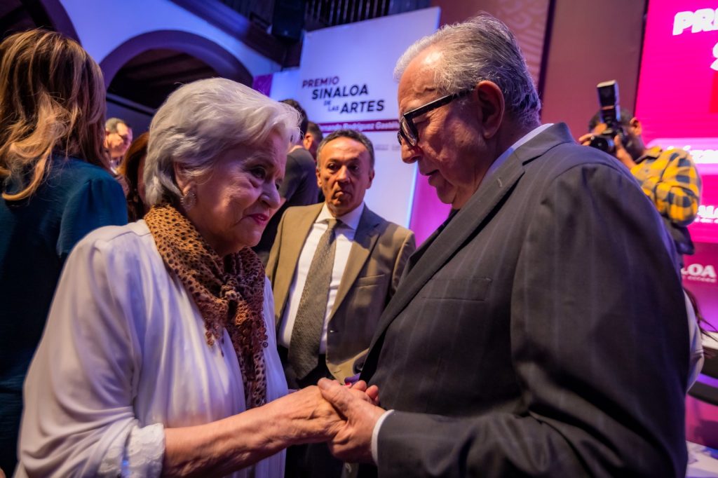 Entrega Rocha Moya el Premio Sinaloa de las Artes (20)