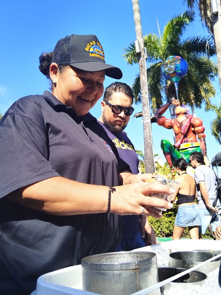 Tardes de Carnaval, Plazuela Machado, Centro Histórico, Mazatlán, Zona Trópico, Sinaloa, México, Inauguración, Muestra Gastronómica, Carnaval Internacional de Mazatlán 2025, La Perla 6