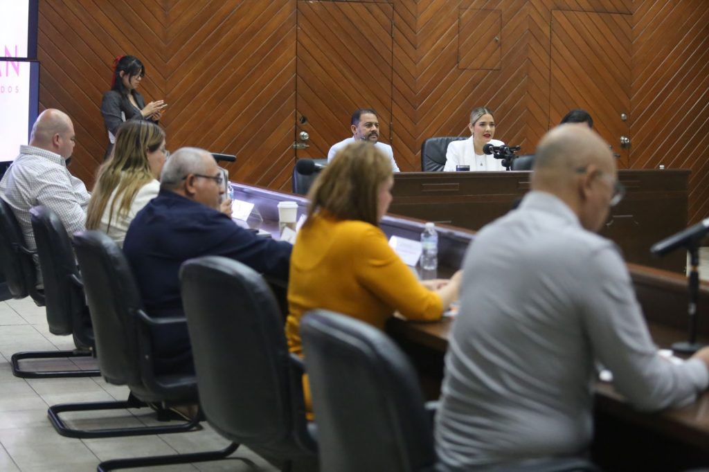 Avala Cabildo de Mazatlán propuesta de nuevo titular del Órgano Interno de Contro (6)