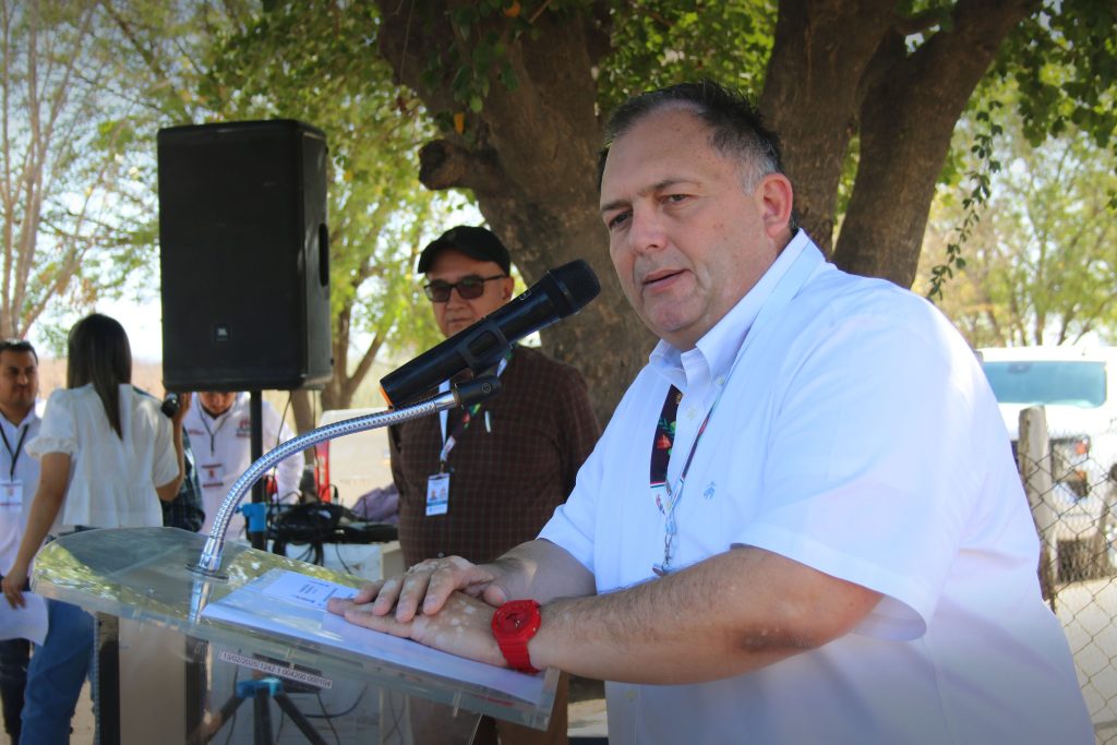 Avanza la infraestructura en el municipio de Sinaloa Entrega de banquetas y guarniciones en Cabrera de Bones y Olivos (1)