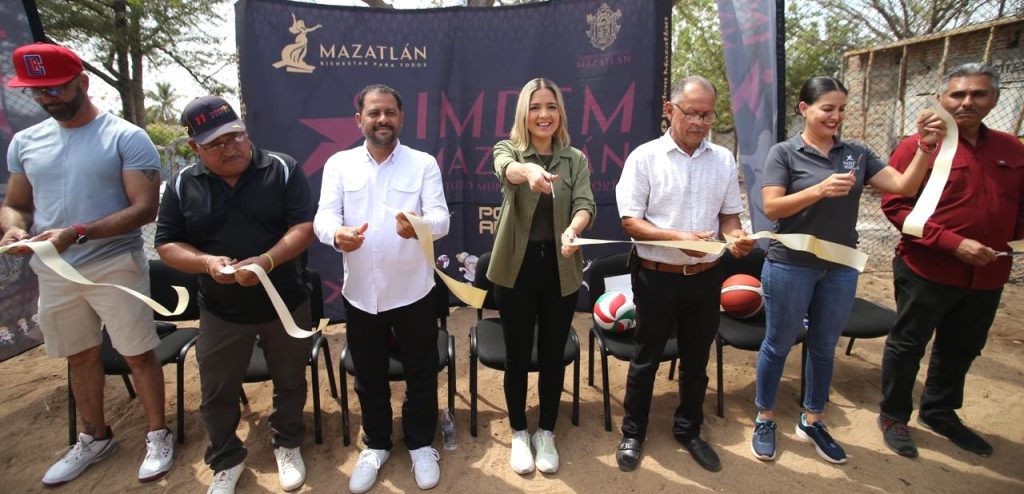 Entrega Estrella Palacios nueva cancha de voleibol en El Roble 2025 3