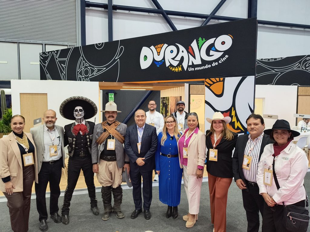 Francis Cázarez, Presidenta de la Cámara de Comercio Mazatlán, impulsa el turismo durante el Tianguis Turístico 2025 (3)
