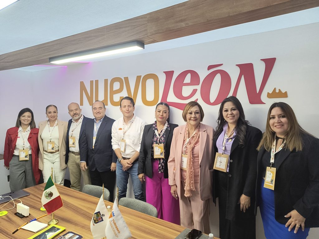 Francis Cázarez, Presidenta de la Cámara de Comercio Mazatlán, impulsa el turismo durante el Tianguis Turístico 2025 (4)