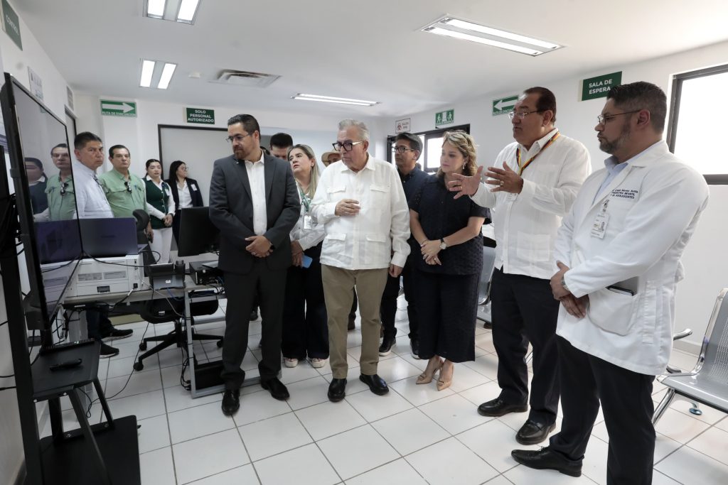 Inaugura el gobernador Rocha Moya primera Unidad de Salud Mental Infantojuvenil en el noroeste del país (14)