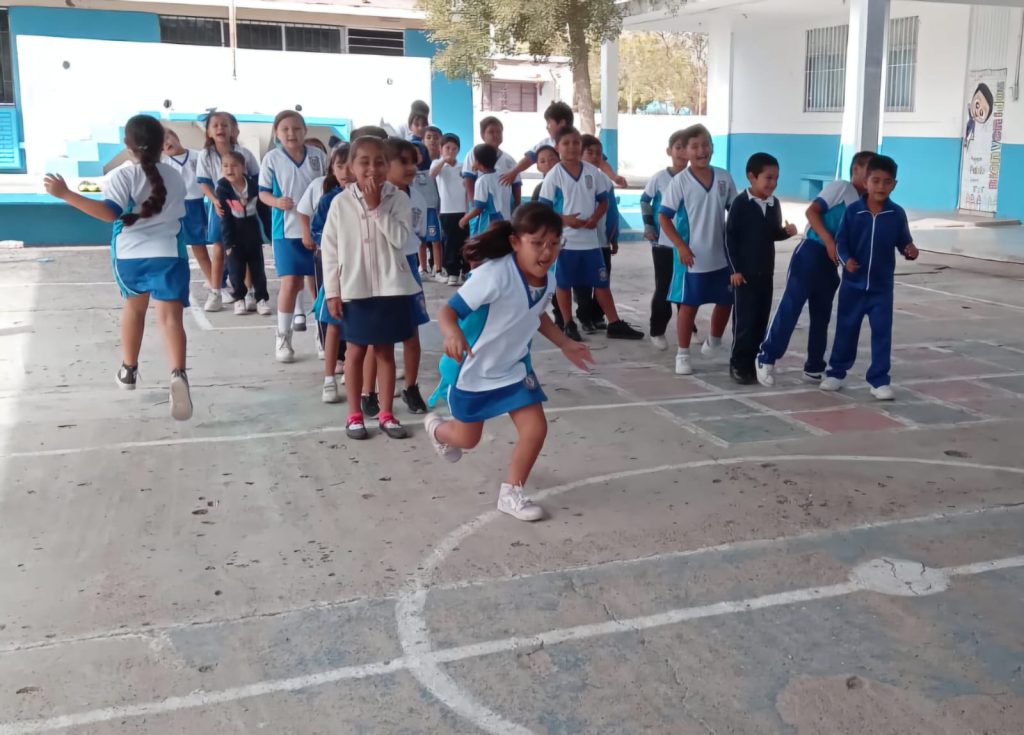 Pone Imdem a prueba habilidad motriz en la zona rural (7)