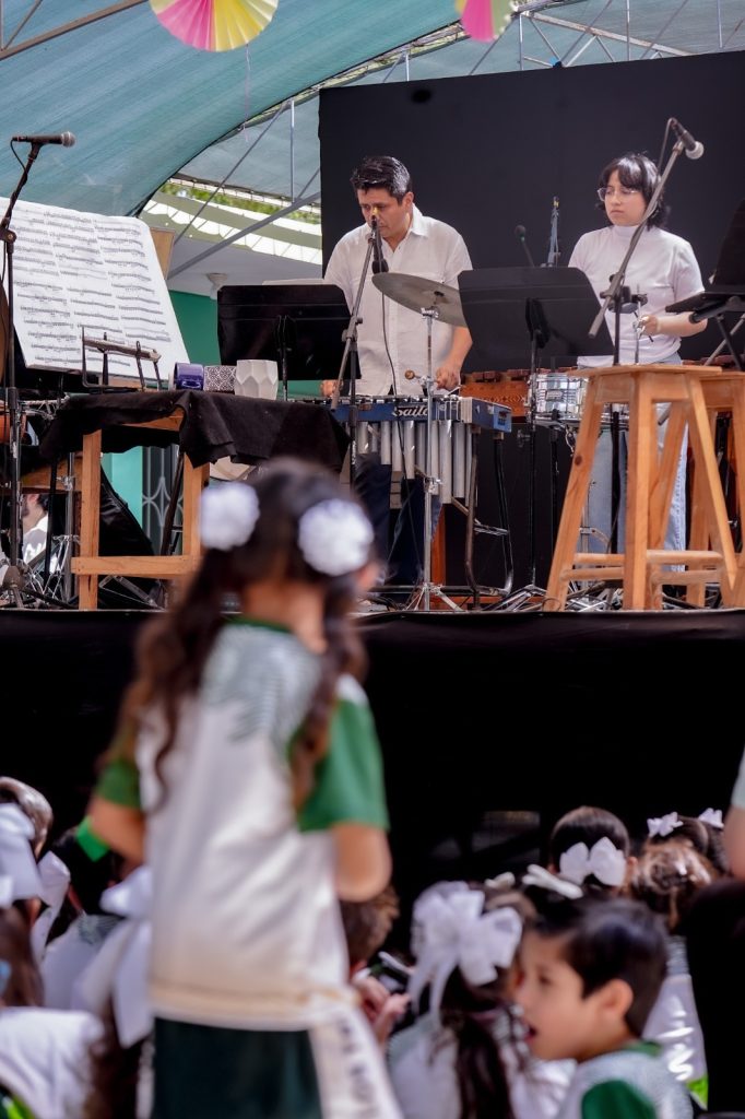 Cultura en la Educación visita Colegio Los Tréboles con el Ensamble de Percusiones (4)