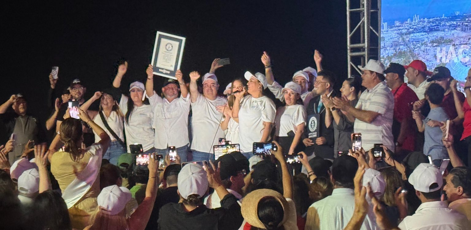 Guinness Eorld Record Shashimi Mazatlàn 2025 Ivàn