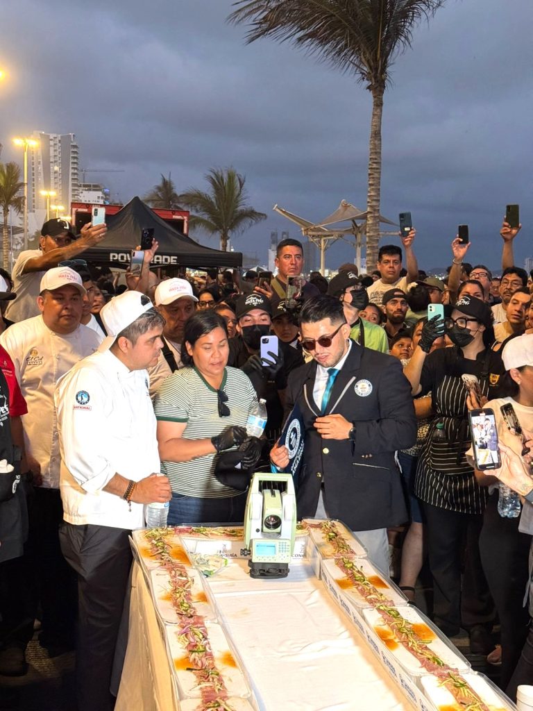 Guinness Eorld Record Shashimi Mazatlàn 2025 Ivàn 2