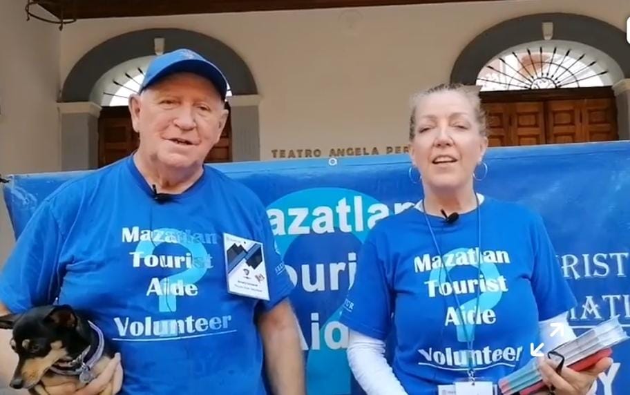 Reciben Donativo de 70 Camisetas Miembros del Tourist AIDE (Camisetas Azules) 7