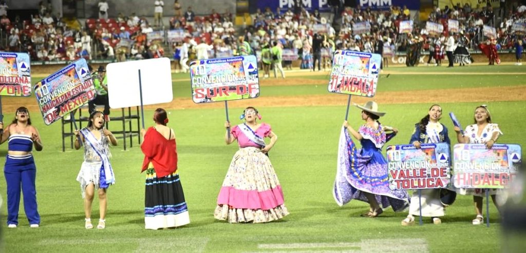 El Secretario del Ayuntamiento, Moisés Ríos Pérez, participa en la ceremonia de apertura celebrada en el Estadio “Teodoro Mariscal” 2025 2