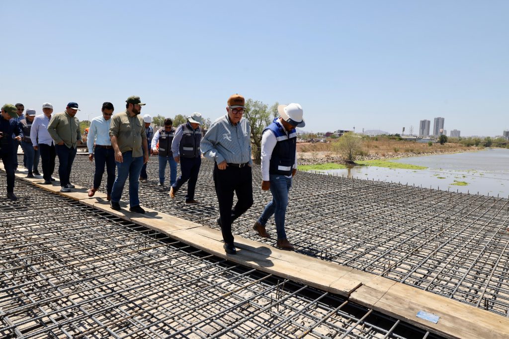 El puente Santa Fe será circuito facilitador y descongestionador de tráfico, señala Rocha, al supervisar avances de obra 2025 34