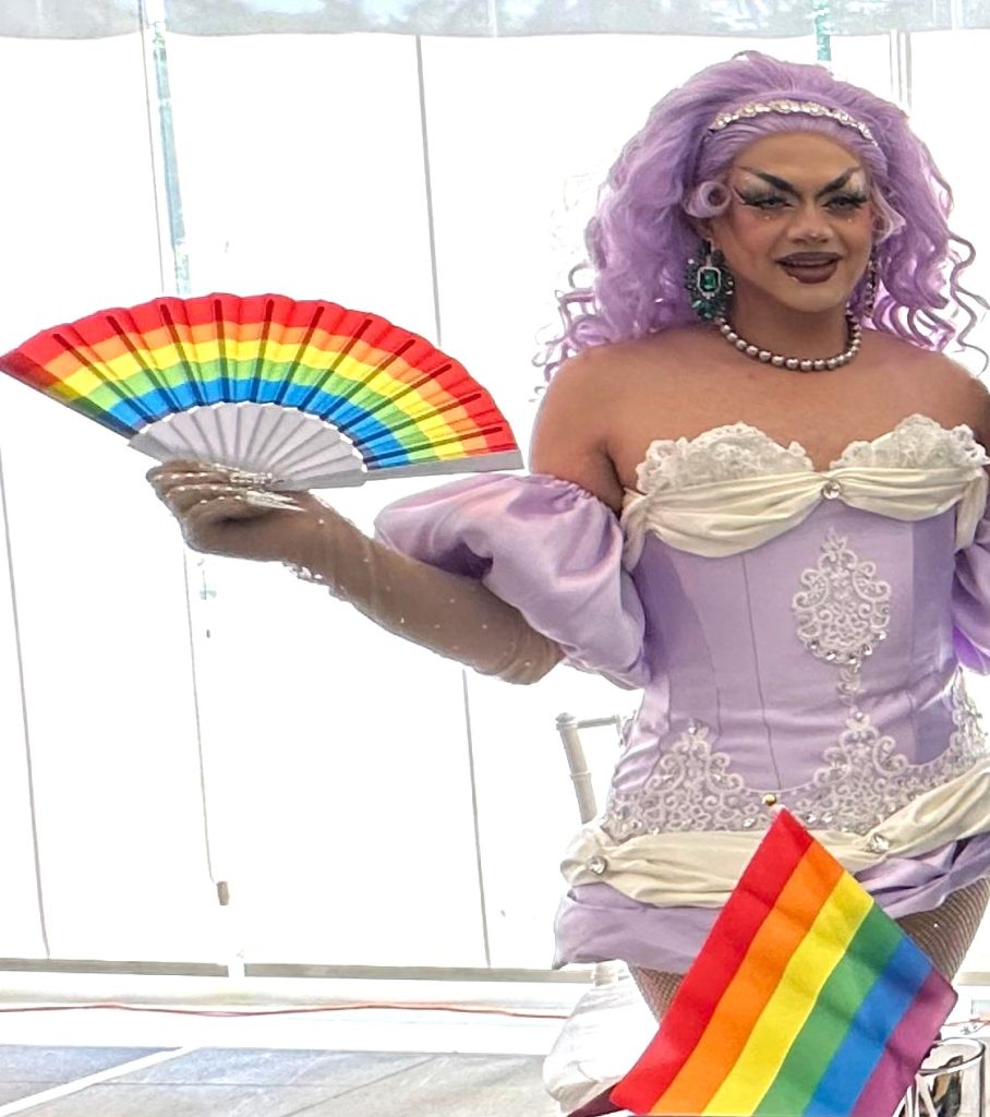 Paola Suárez y Vanessa Labios 4k en las influencers serán las protagonistas de la Marcha del Orgullo 2025 el 21 junio en Mazatlán 1