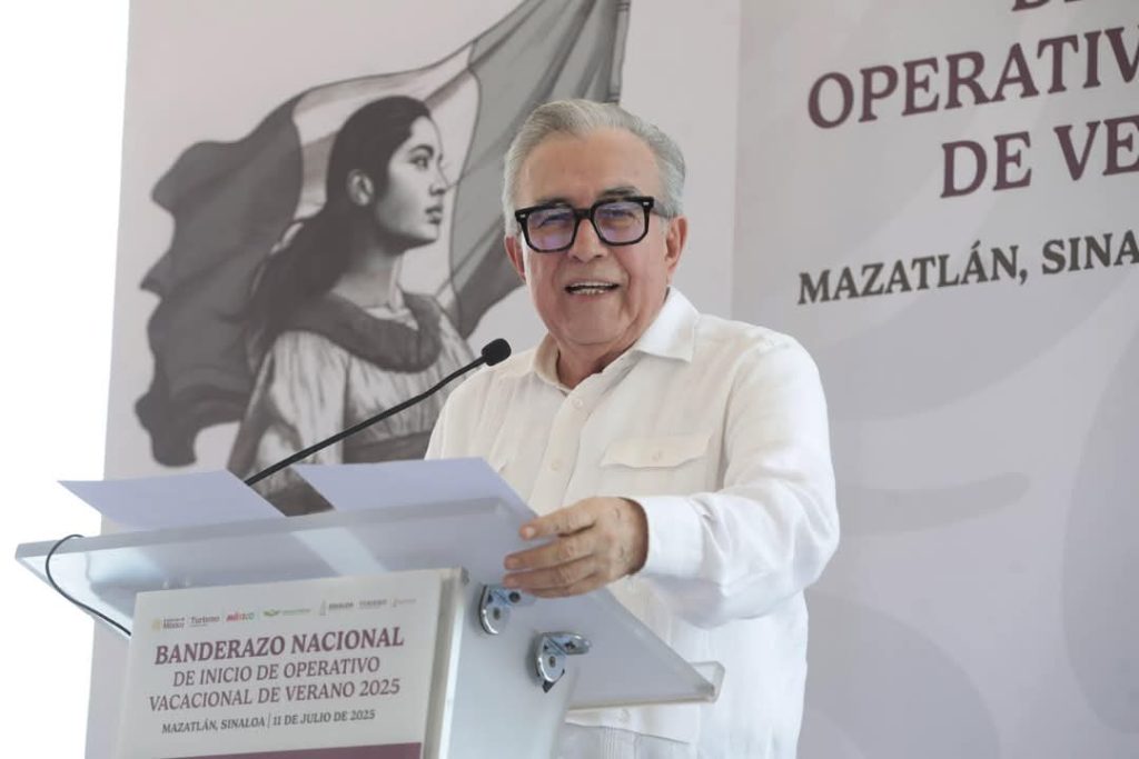 “Vengan a visitarnos, tengan la seguridad que los vamos a atender muy bien”, Gobernador Rocha invita a vacacionistas a disfrutar de Sinaloa en este periodo de verano. 2025 1