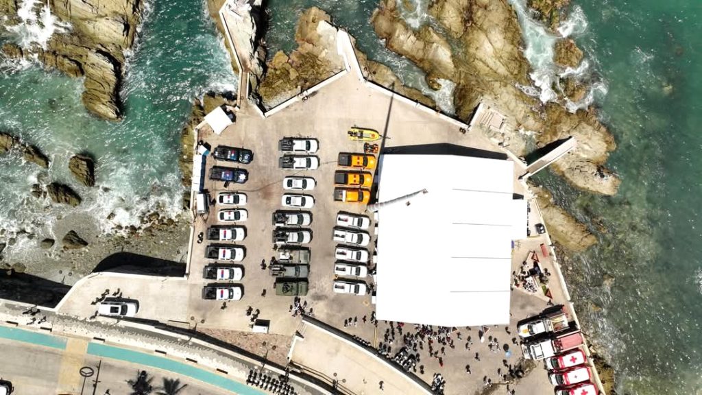 “Vengan a visitarnos, tengan la seguridad que los vamos a atender muy bien”, Gobernador Rocha invita a vacacionistas a disfrutar de Sinaloa en este periodo de verano. 2025 3