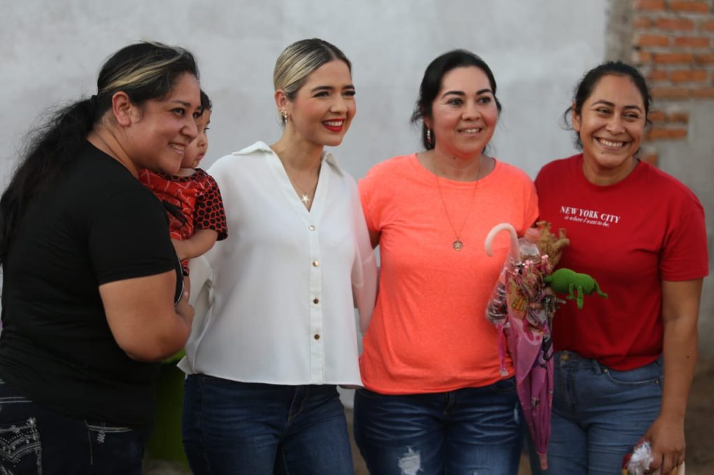 ¡A disfrutar! Estrella Palacios entrega nuevo parque recreativo a vecinos de Jardines de la Riviera (8)