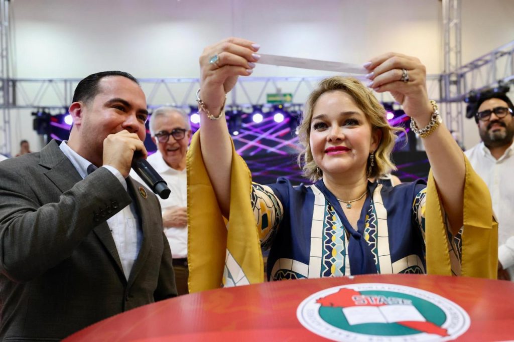 Gobernador Rocha reconoce labor de servidores públicos estatales en la atención a la ciudadanía (8)