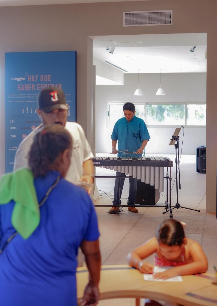 Max Carreón inunda el Museo Casa del Marino con la melancolía del vibráfono 2.jpg025 2