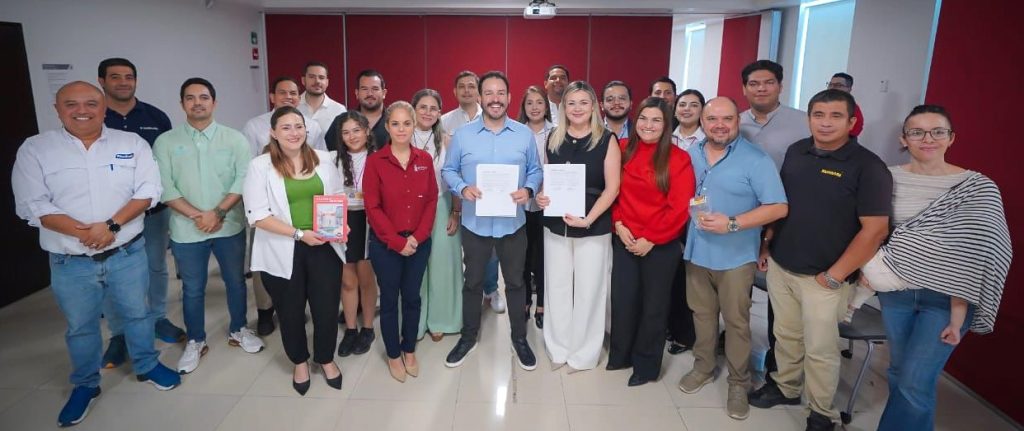 Economía y OXXO firman convenio para que MiPyMEs sinaloenses vendan en sus tiendas Economía y OXXO firman convenio para que MiPyMEs sinaloenses vendan en sus tiendas 2025 5