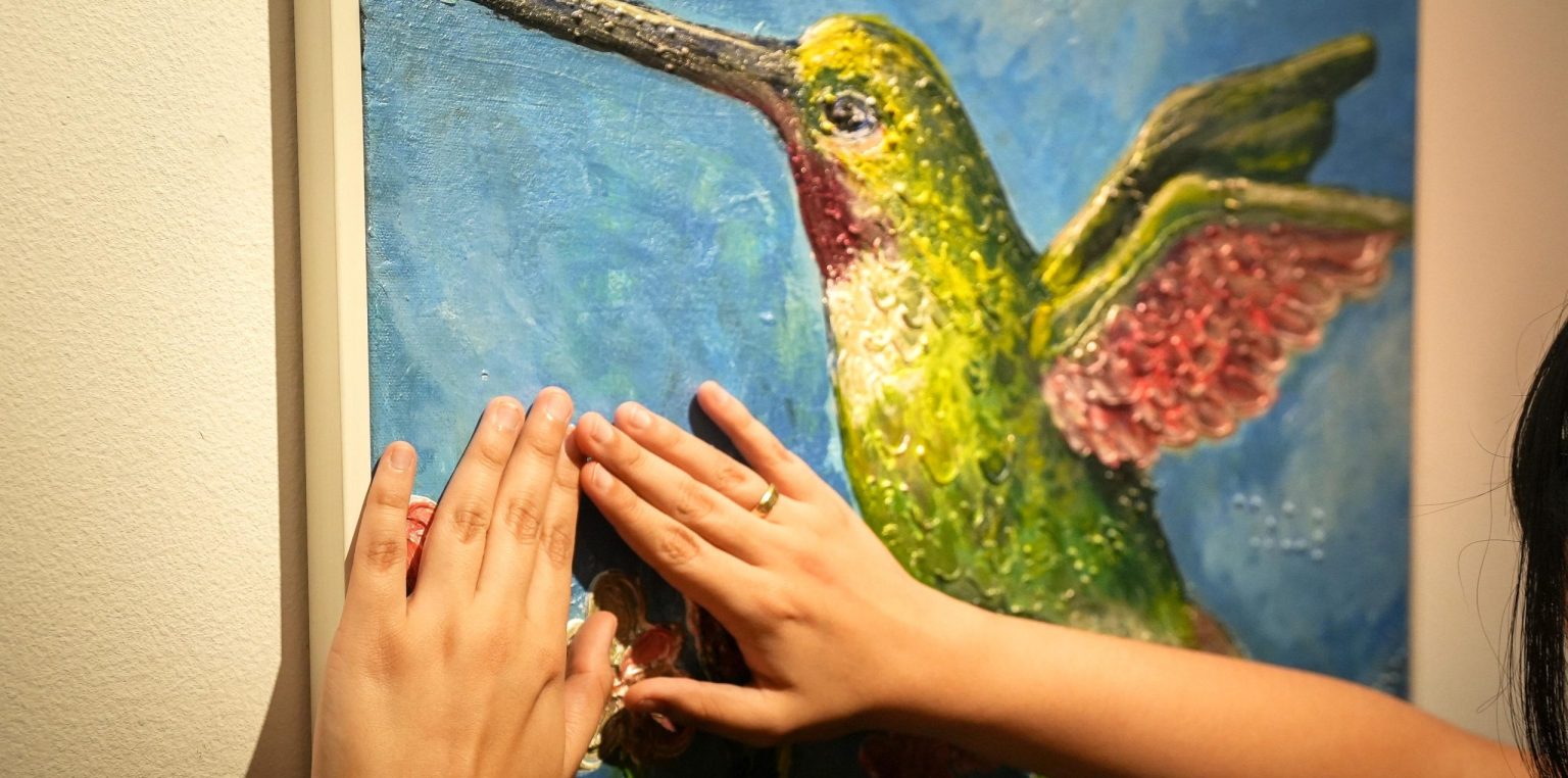 “Nuestro arte en tus manos” una inauguración que celebra el Día Internacional de los Pintores con la Boca y con el Pie Pictórica 2025