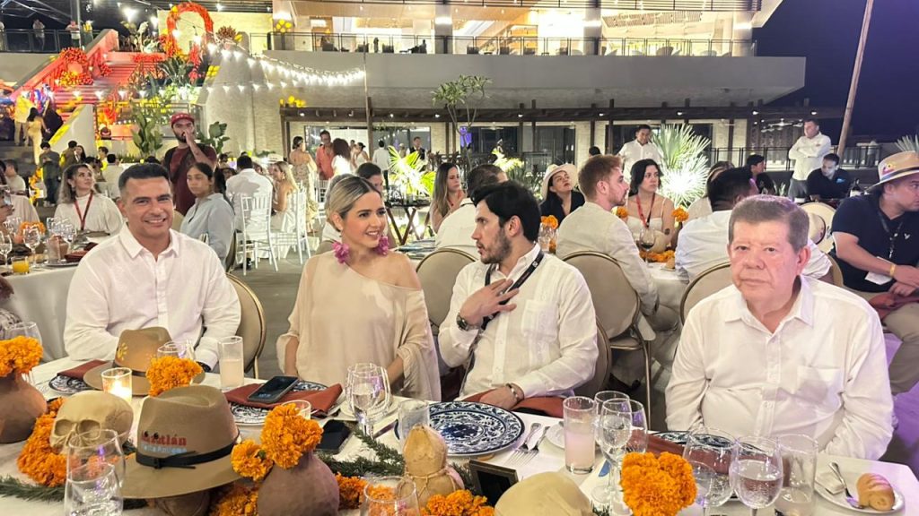 Cena de Gala Gran Fiesta Amigos de Mazatlán Entrega d elos Goden Deers 2025 10