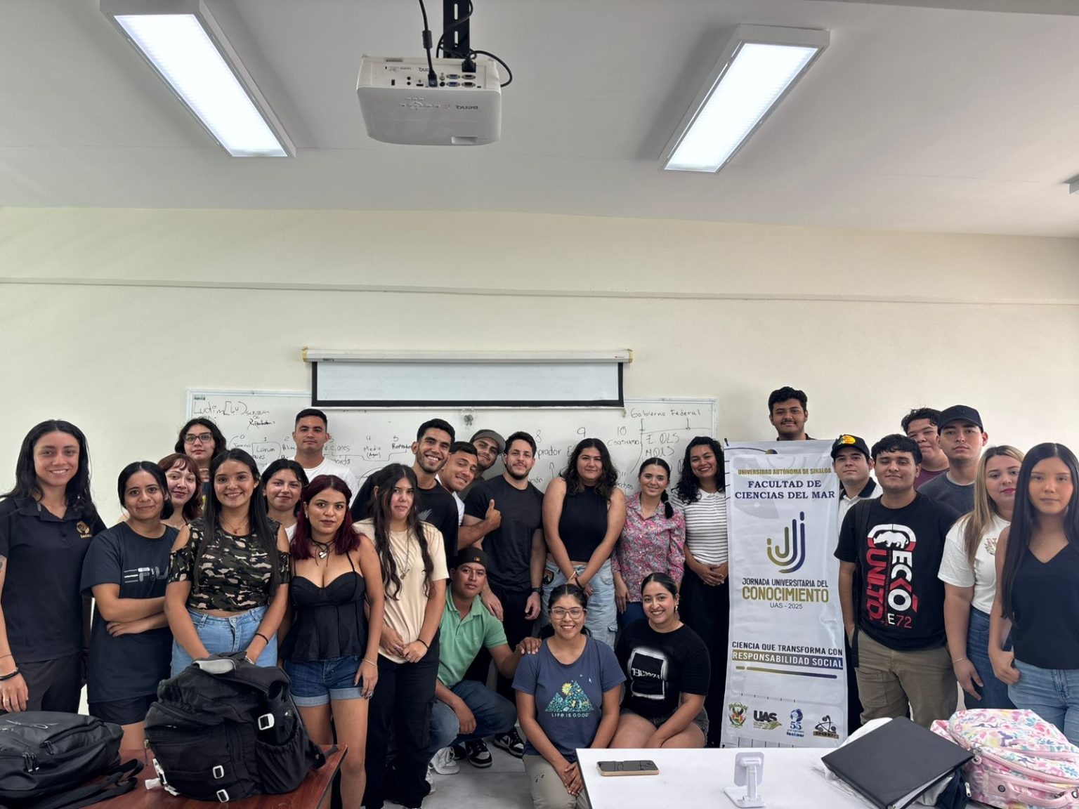 Impulsa Gobierno de Mazatlán conciencia ambiental en universitarios con “Café Científico”
