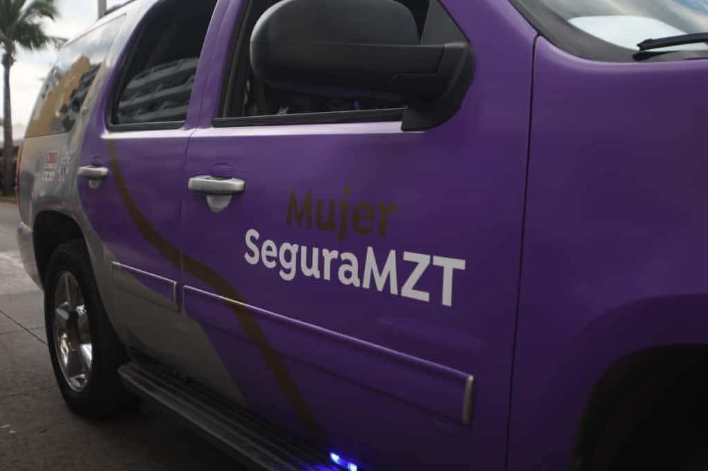 Encabeza Presidenta Estrella Palacios desfile cívico-militar-deportivo por el 115 aniversario de la Revolución Mexicana (6)