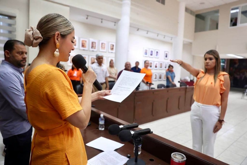 Presidenta Estrella Palacios encabeza sesión extraordinaria de la Junta de Gobierno del Instituto Municipal de la Mujer