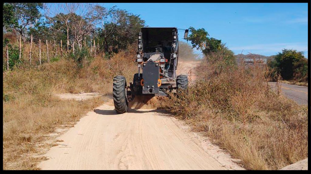 Avanza Gobierno de Mazatlán en la rehabilitación de más de 660 kilómetros de caminos rurales y urbanos
