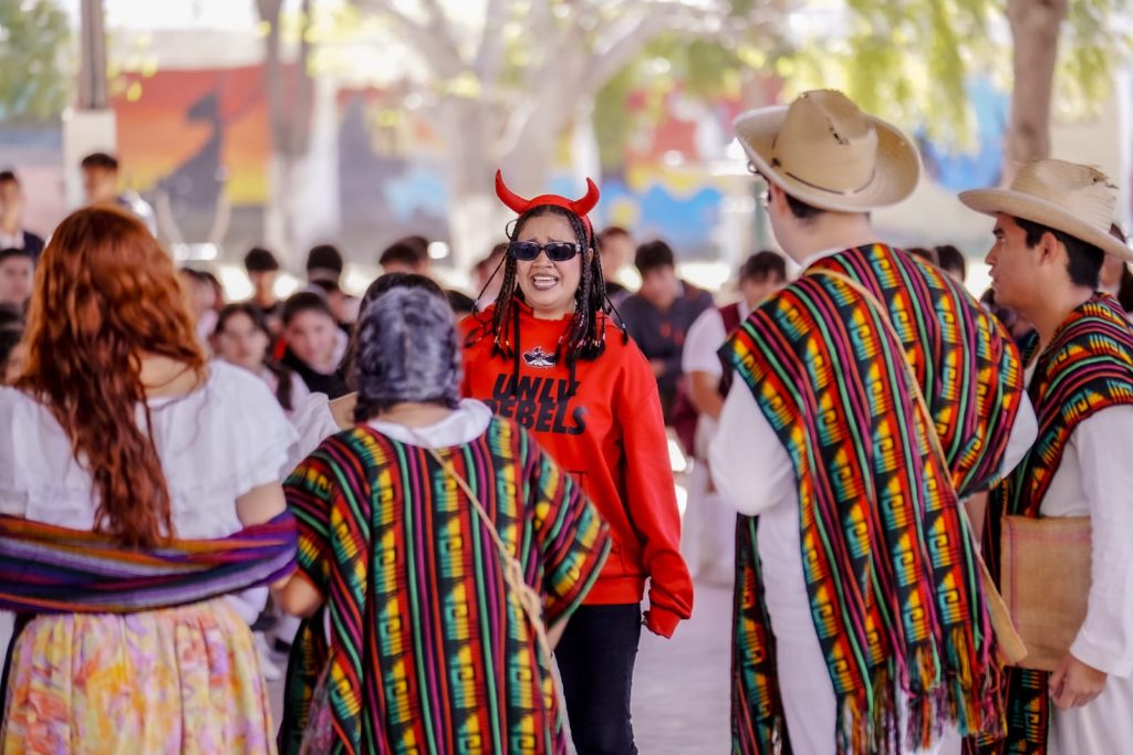 El talento teatral brilla en la Secundaria Federal No. 3 de Mazatlán (5)