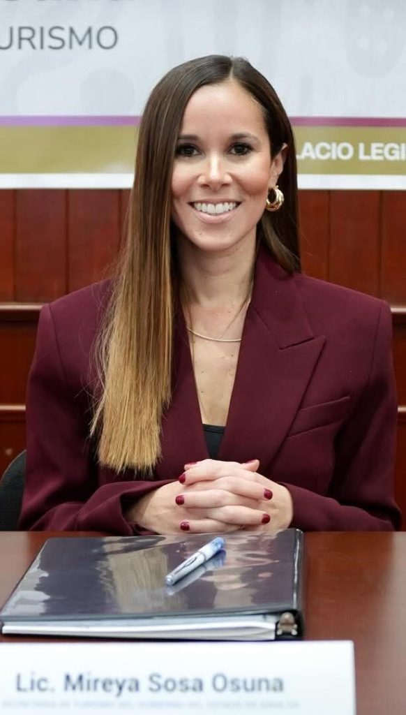 Comparece la Secretaria de Turismo de Sinaloa Mireya Sosa Osuna ante el Congreso del Estado 2026