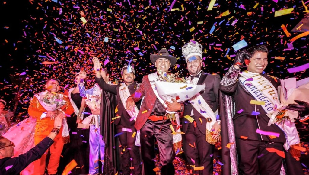Eileen Cruz y Javier Osuna “El Chiras” se coronan como los nuevos soberanos del Carnaval de Mazatlán 2026 Rey de la Alegría y corte