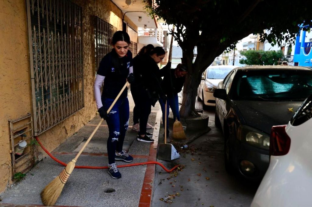 “Mazatlán te Quiero Limpio” inicia el año recolectando 2 mil 340 costales de basura Mazatlán te Quiero Limpio inicia el año recolectando 2 mil 340 costales de basura 2026
