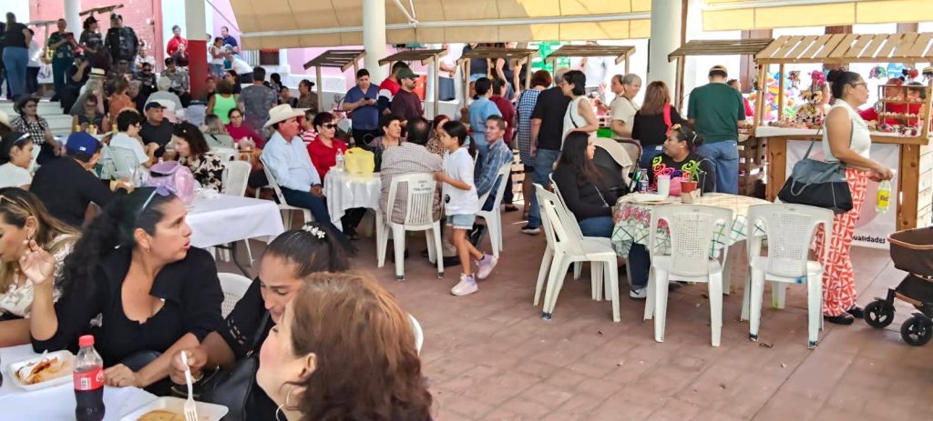Cientos de Personas Disfrutan de la séptima edición de la Feria del Tamal y el Maíz en el Pueblo Señorial e Histórico de La Noria 2026 3