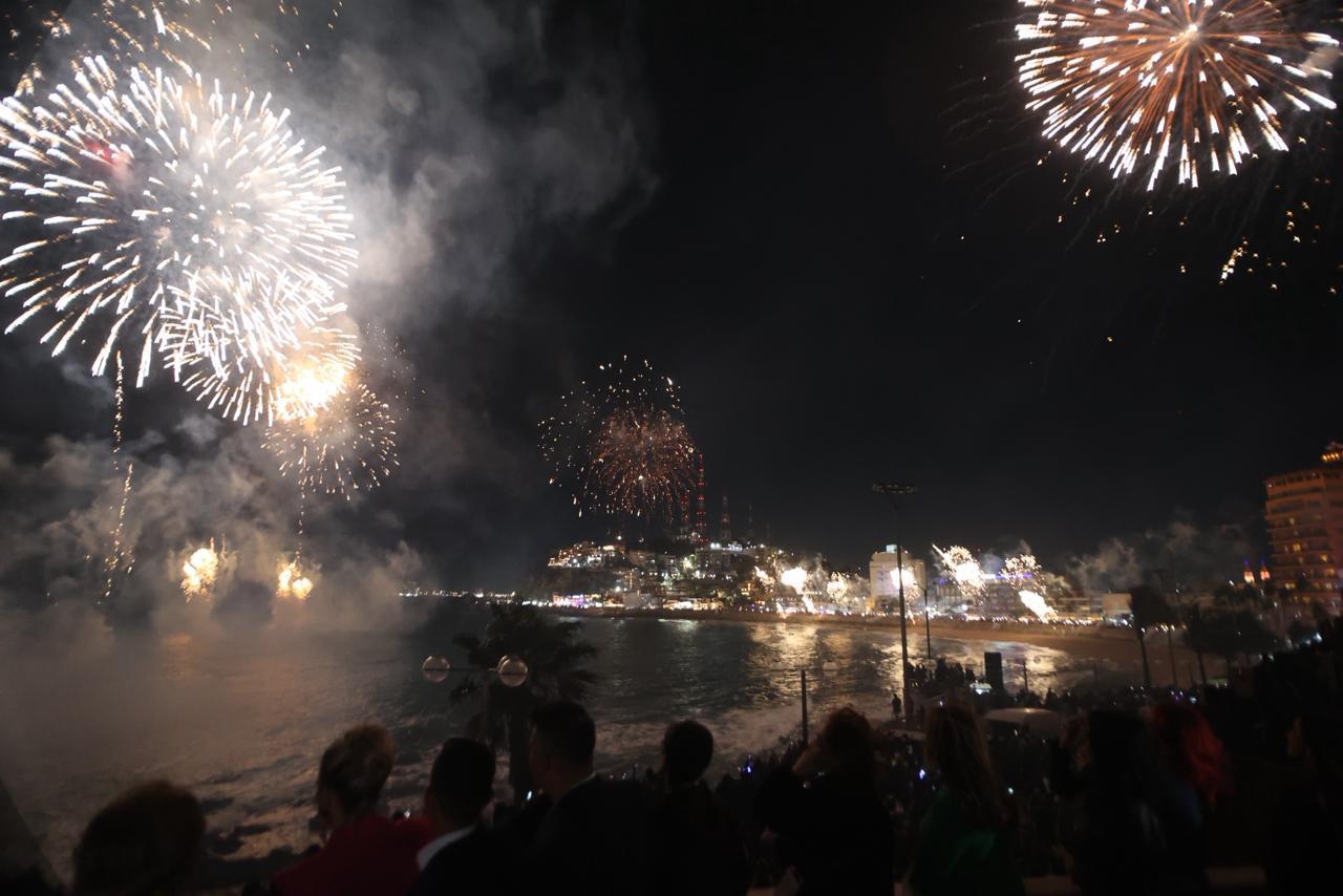Combate Naval del Carnaval Internacional de Mazatlán 2026 (16)