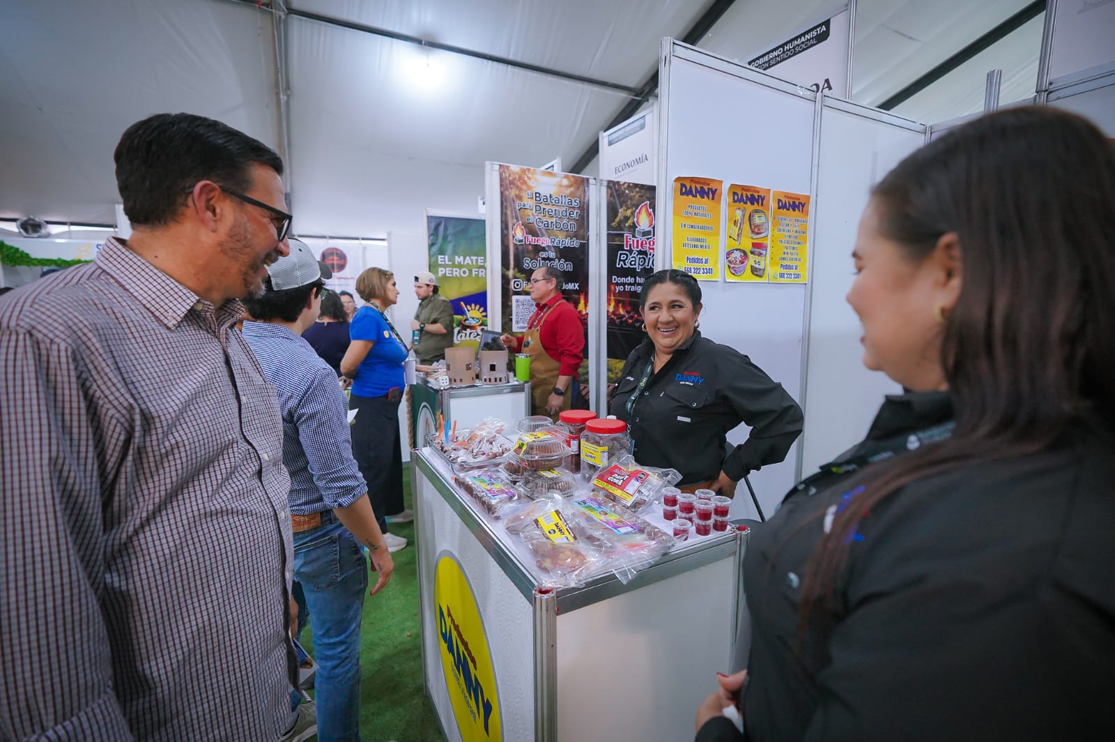 Gobernador Rubén Rocha Moya inaugura el Punto PyME y el Centro de Negocios en Expo Agro Sinaloa 2026 Slide (6)