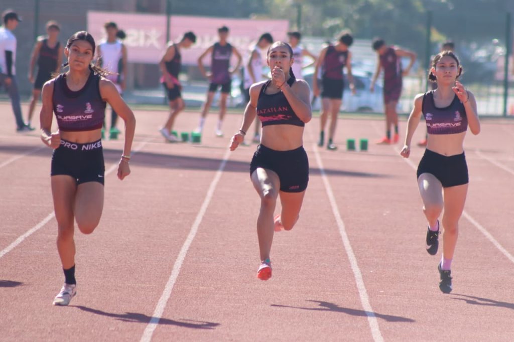 Mazatlecos brillan en la primera jornada del estatal de atletismo (14)