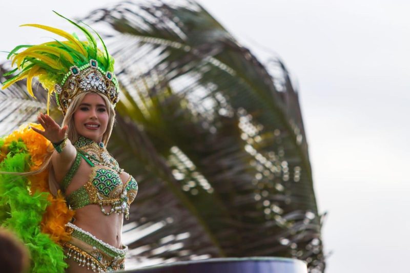 Primer Gran Desfile del Carnaval Internacional de Mazatlán 2026 Arriba la Tambora Domingo (1)
