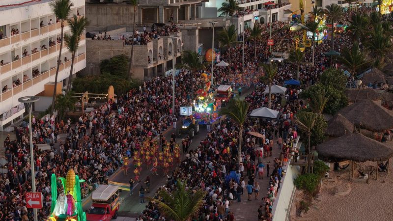Primer Gran Desfile del Carnaval Internacional de Mazatlán 2026 Arriba la Tambora Domingo (28)