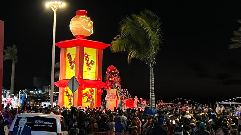 Primer Gran Desfile del Carnaval Internacional de Mazatlán 2026 Arriba la Tambora Domingo (3)