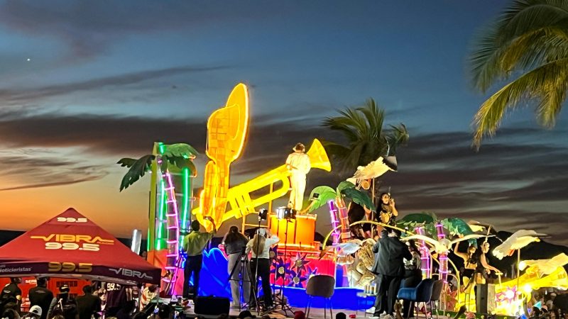 Primer Gran Desfile del Carnaval Internacional de Mazatlán 2026 Arriba la Tambora Domingo (4)