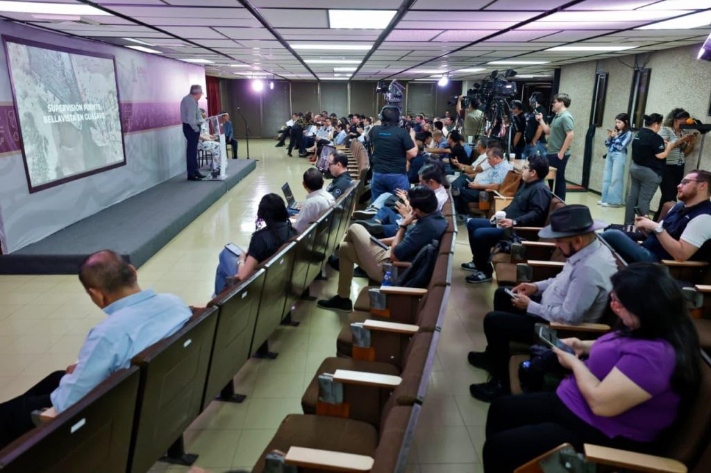 Avanza con éxito el programa de Licencias Permanentes: Rocha Moya
