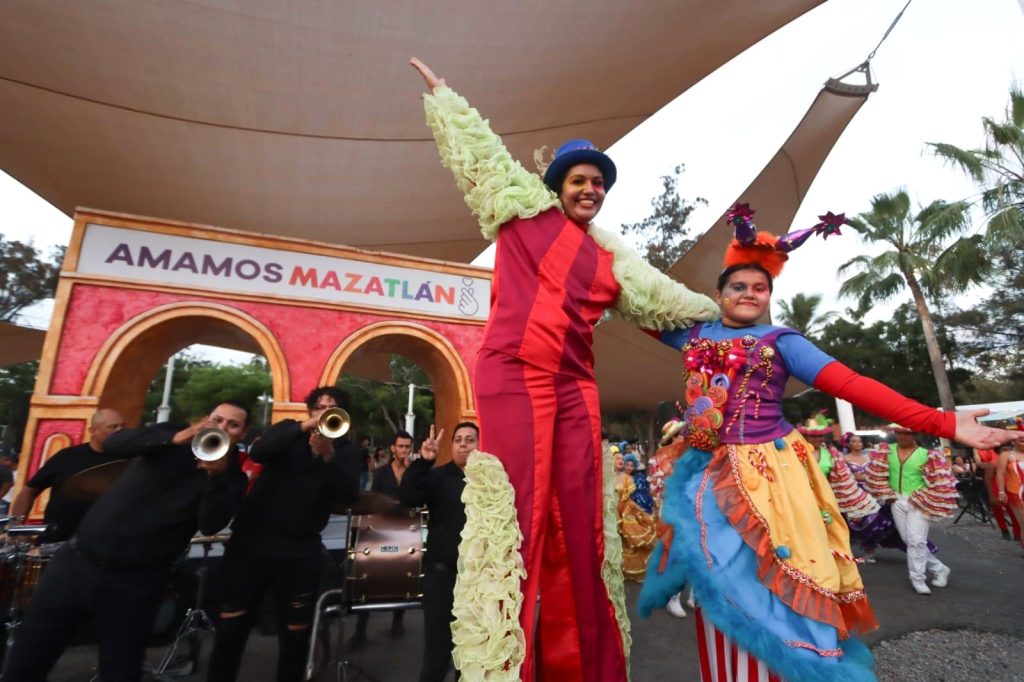 “Recordando el Carnaval” llena de identidad, tradición y cultura de paz el Parque Central, Sendero de Paz de Mazatlán 2026 4